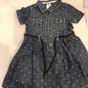 Girls dress